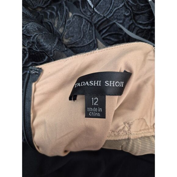 Tadashi Shoji Black Caselle Floral Embroidery Long Sleeve Gown Size 12 CHG24916L - Picture 6 of 9